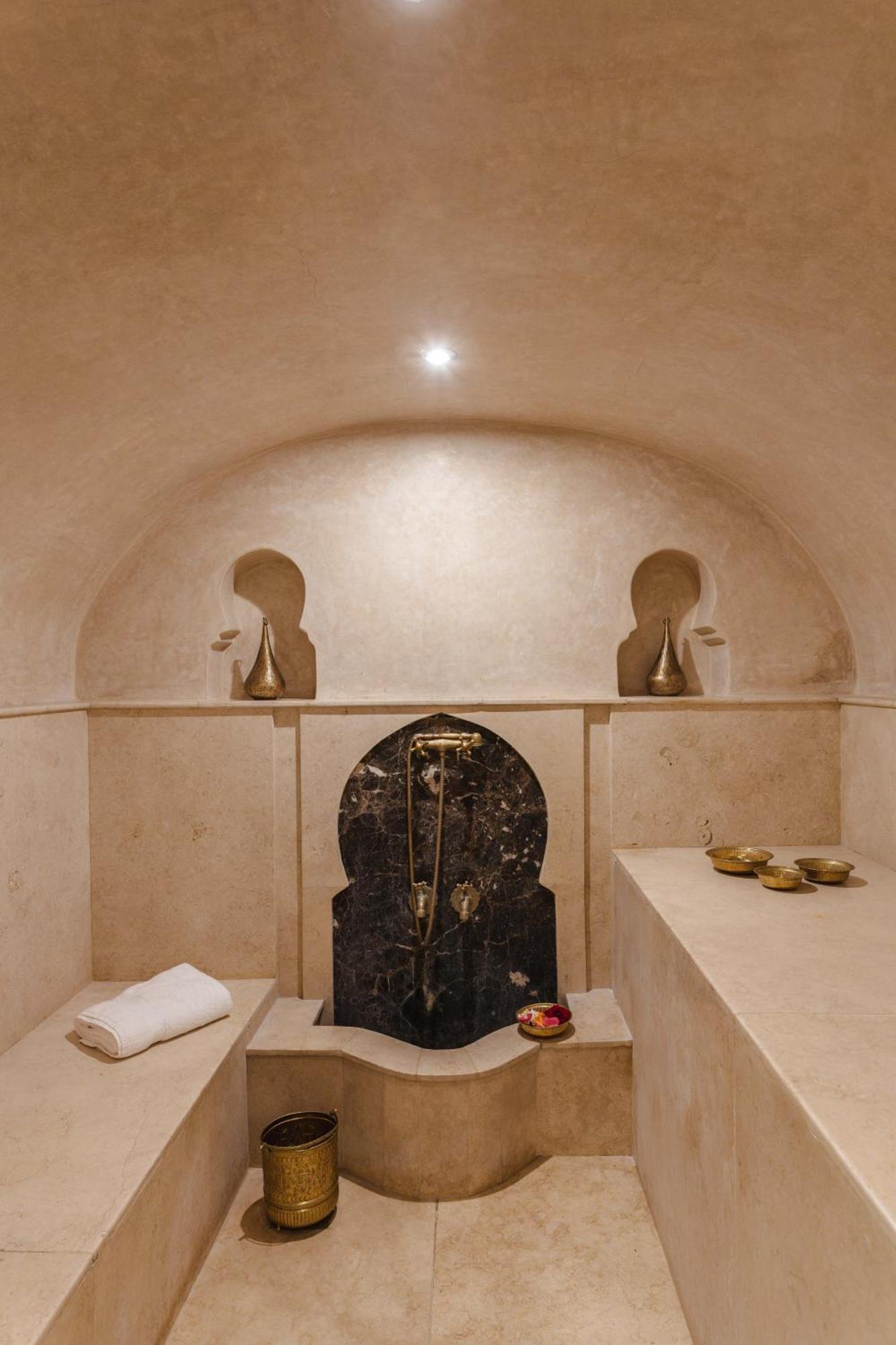 17-m - Marrakech Couette-café *